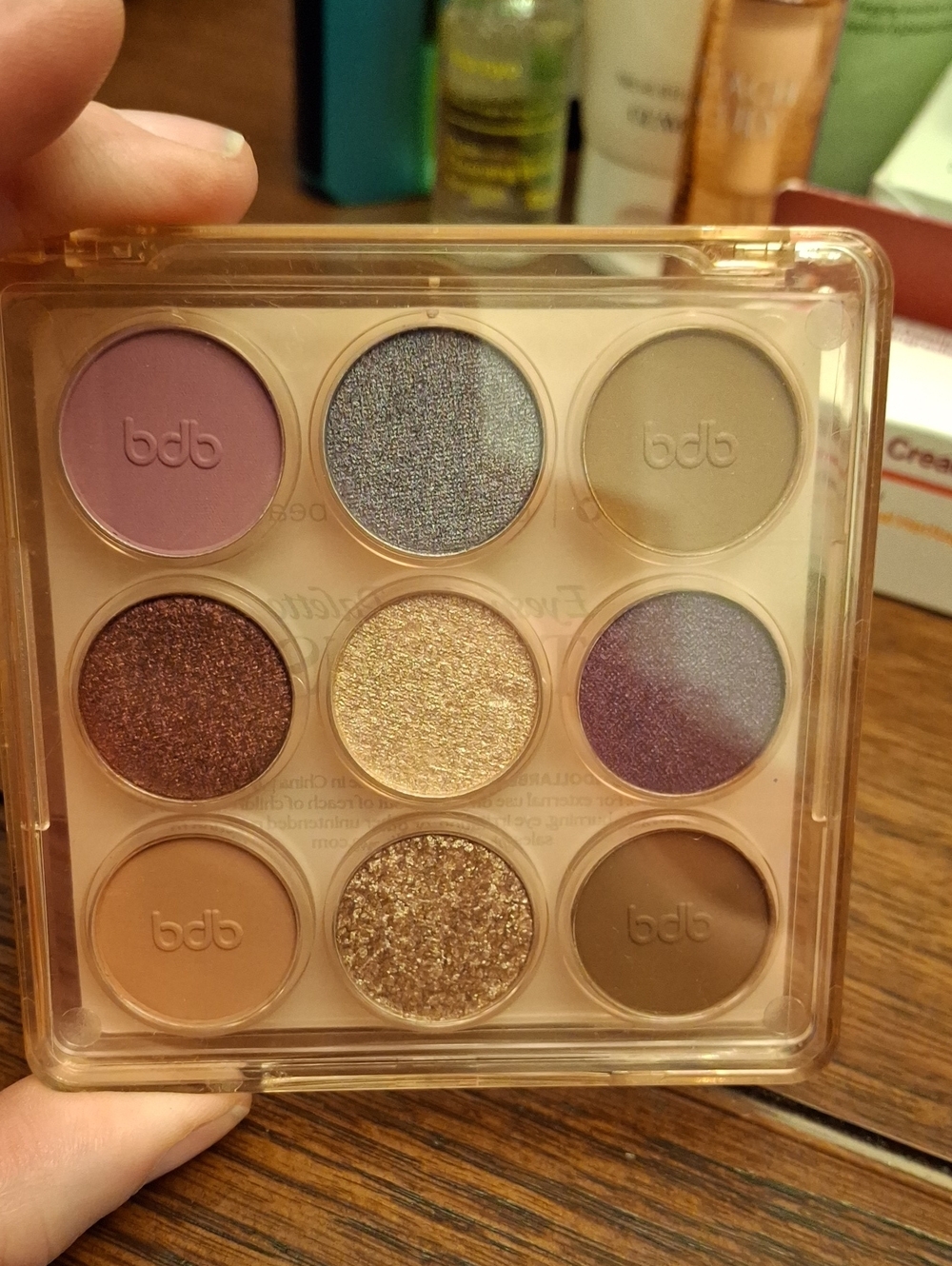 bdb Billion Dollar Beauty 9-Color Eyeshadow Palette 10.8g New